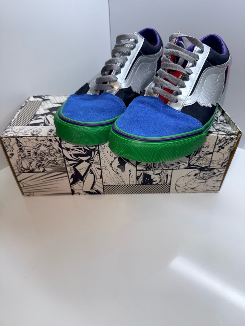 Vans x Marvel Old Skool Avengers Sneakers With Box | M9.5/W11 - Picture 2 of 9